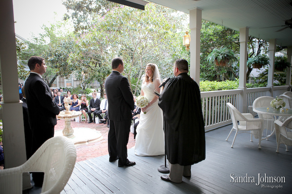 Best Courtyard Lake Lucerne - IW Phillips House Wedding photographer - Sandra Johnson (SJFoto.com)